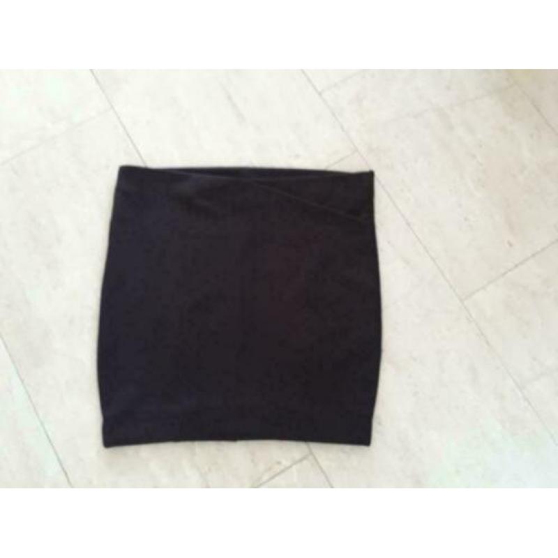 Wie wil er op mijn kleding party komen op D.V. 12 maart?
