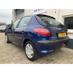 Peugeot 206 1.4 Gentry Clima
