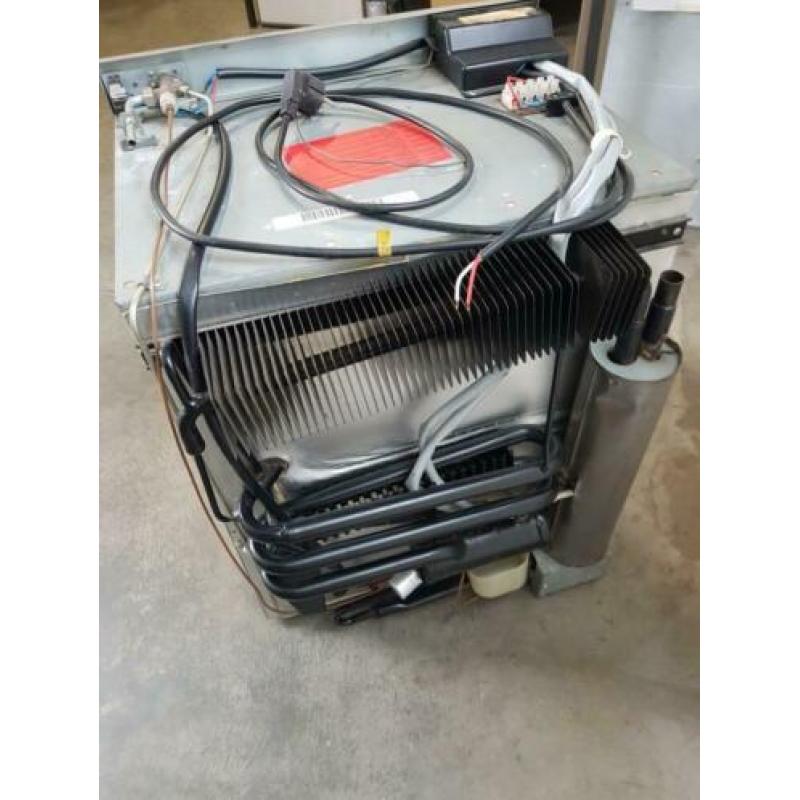 Koelkasten op gas 12v en 230v Electrolux