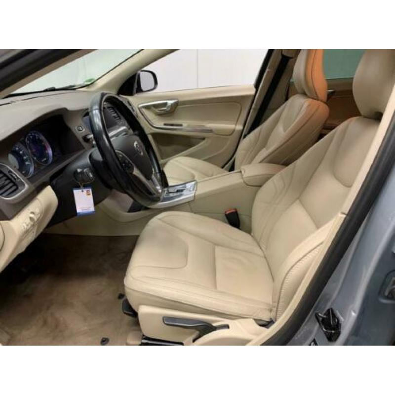 Volvo V60 1.6 DRIVe Ocean Race XENON-LEDER-NAVI-PDC-ECC-CRUI