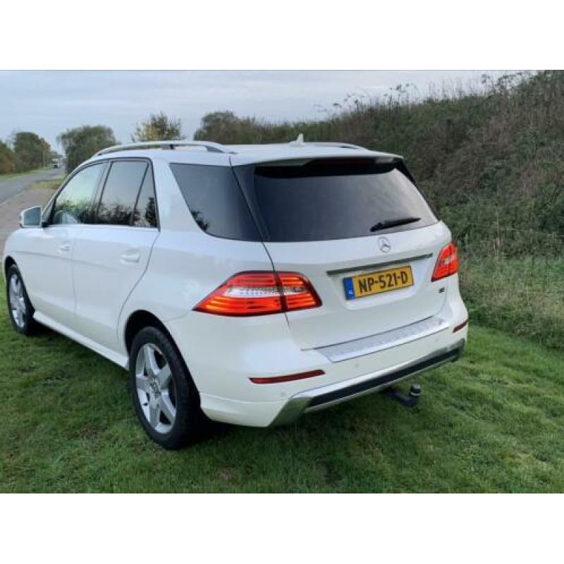 Mercedes M-Klasse Ml250 Bluetec 4MATIC 2013 Wit