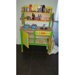 Leuke complete houten speel keukentje