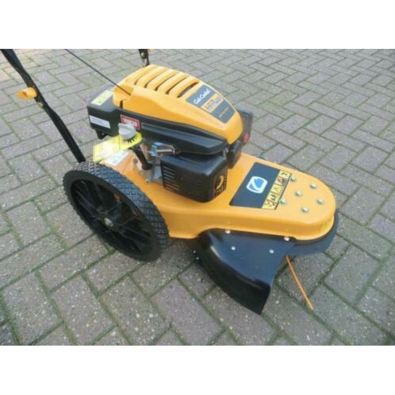 cub cadet hooggras maaier bosmaaier op wielen