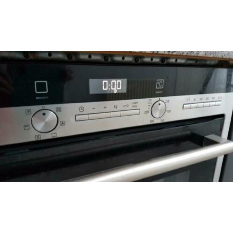Keuken 365cm breed incl. SIEMENS inbouwapparatuur