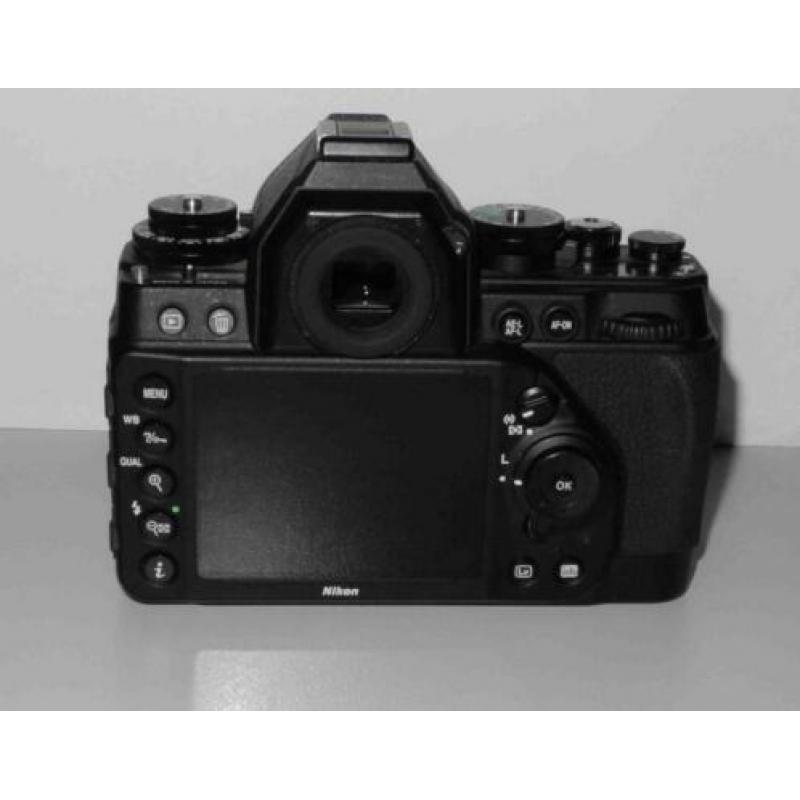 Nikon Df in NIEUW staat