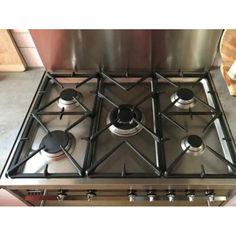 Smeg Fornuis/5-pits/wokbrander/80cm/afzuigkap.