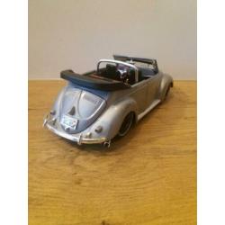 Volkswagen Kever Cabrio 1/18