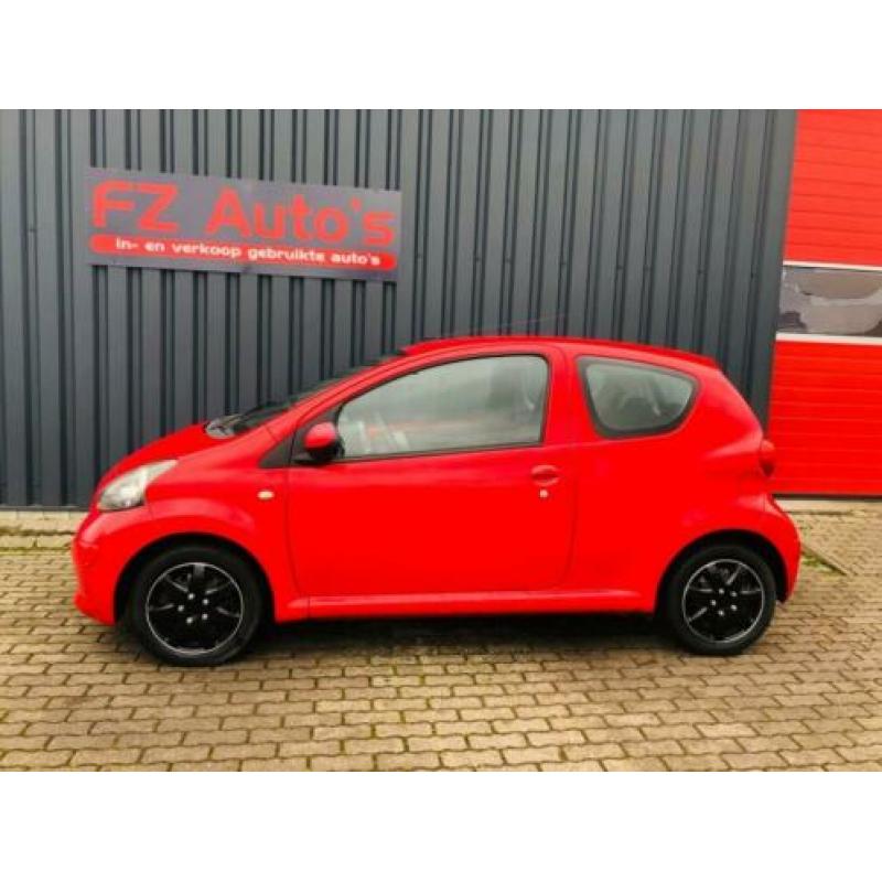Toyota Aygo 1.0-12V +