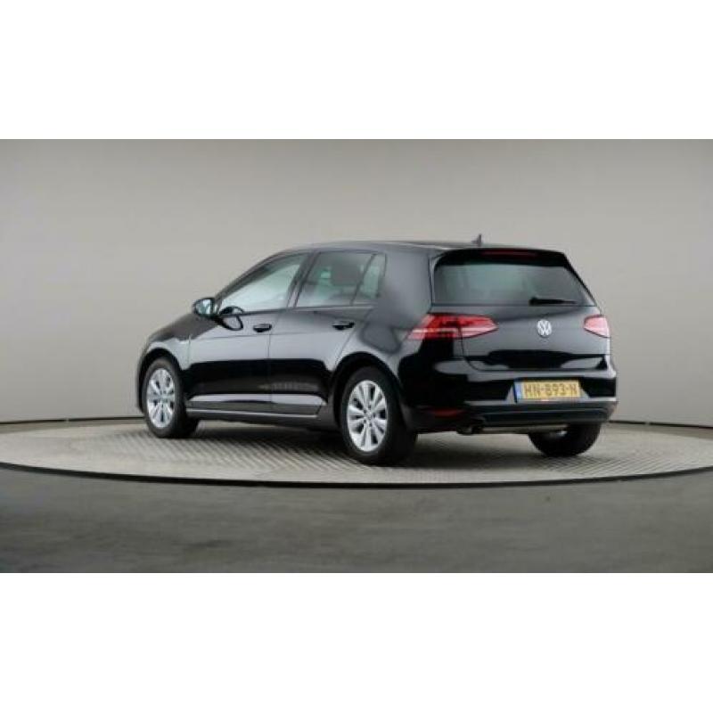 Volkswagen Golf 1.0 TSI BM Business Edition Connected, Navig