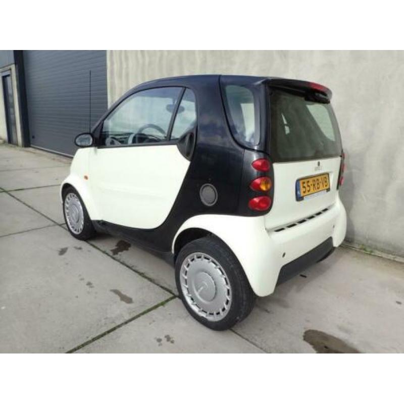 Smart Fortwo coupé 0.7 pure