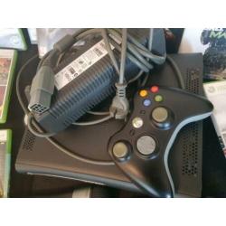 XB BOX 360 ELITE met heel veel spellen