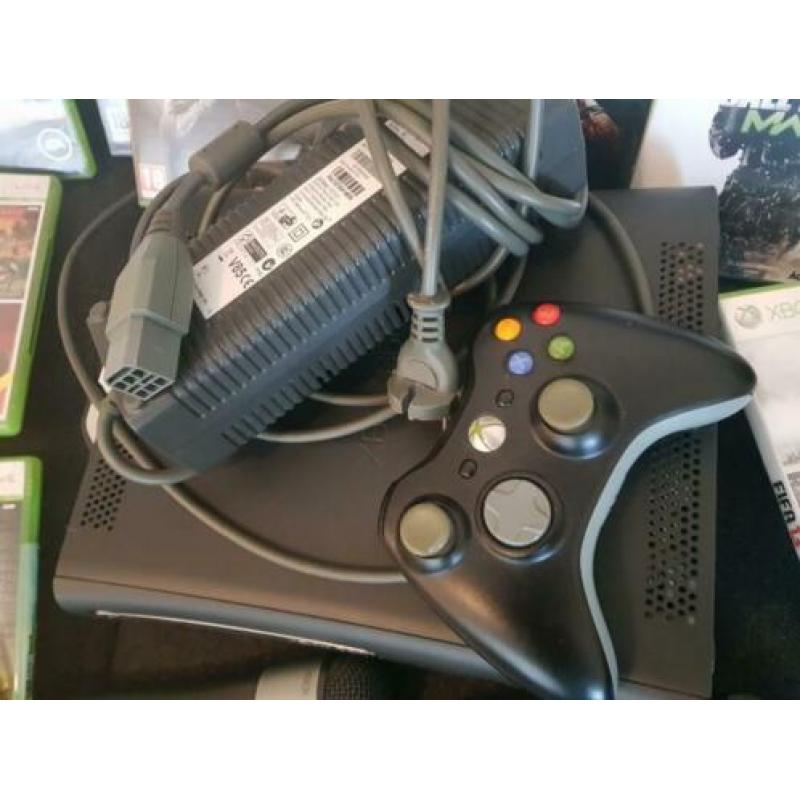 XB BOX 360 ELITE met heel veel spellen