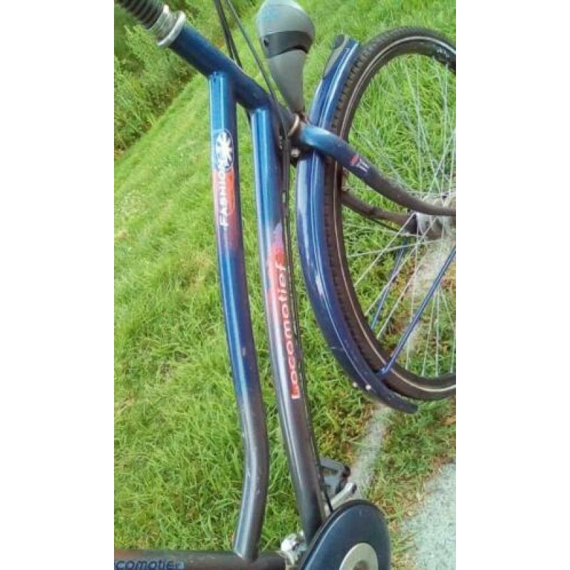 Locomotief damesfiets met 3 vers, frame maat 57 cm