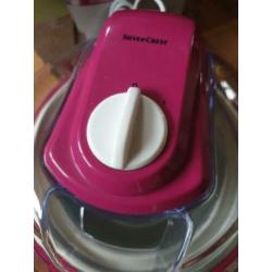 Ice cream maker