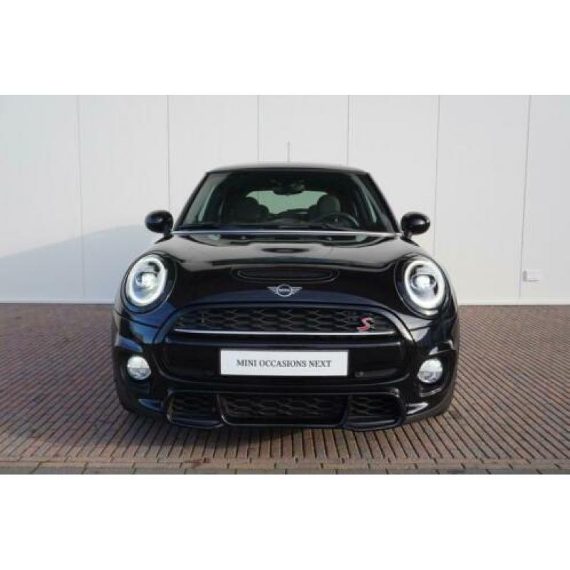 MINI 3-deurs Cooper S Aut. JCW Trim + Serious Business