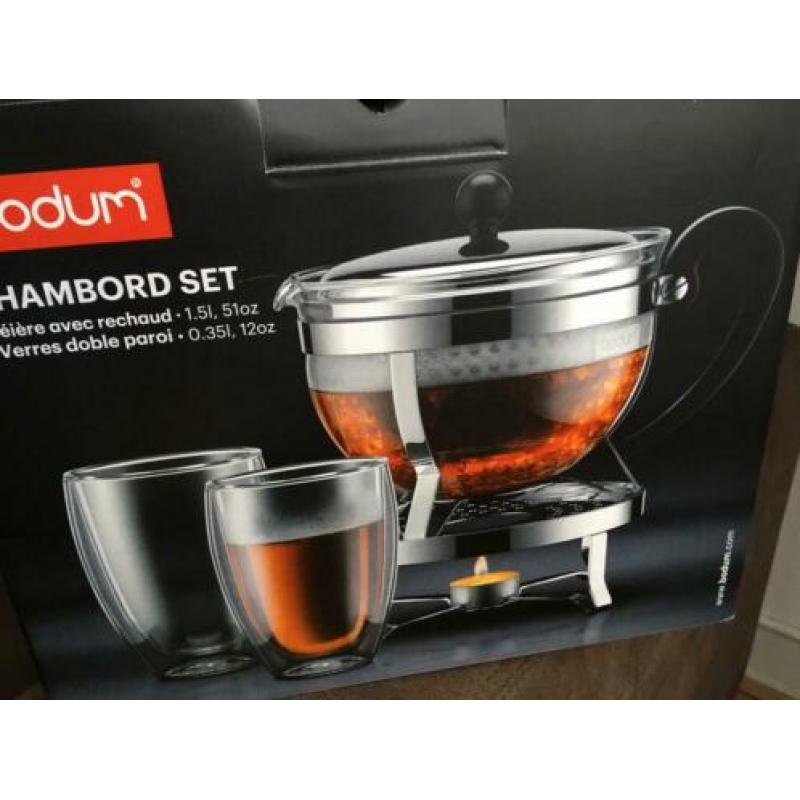 BODUM CHAMBORD SET, Theepot met Rechaud plus 2 glazen