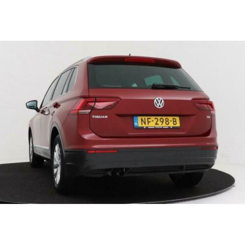 Volkswagen Tiguan 1.4 TSI Connected Series | Navigatie | Afn
