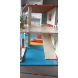 Orginele Esso garage model 412