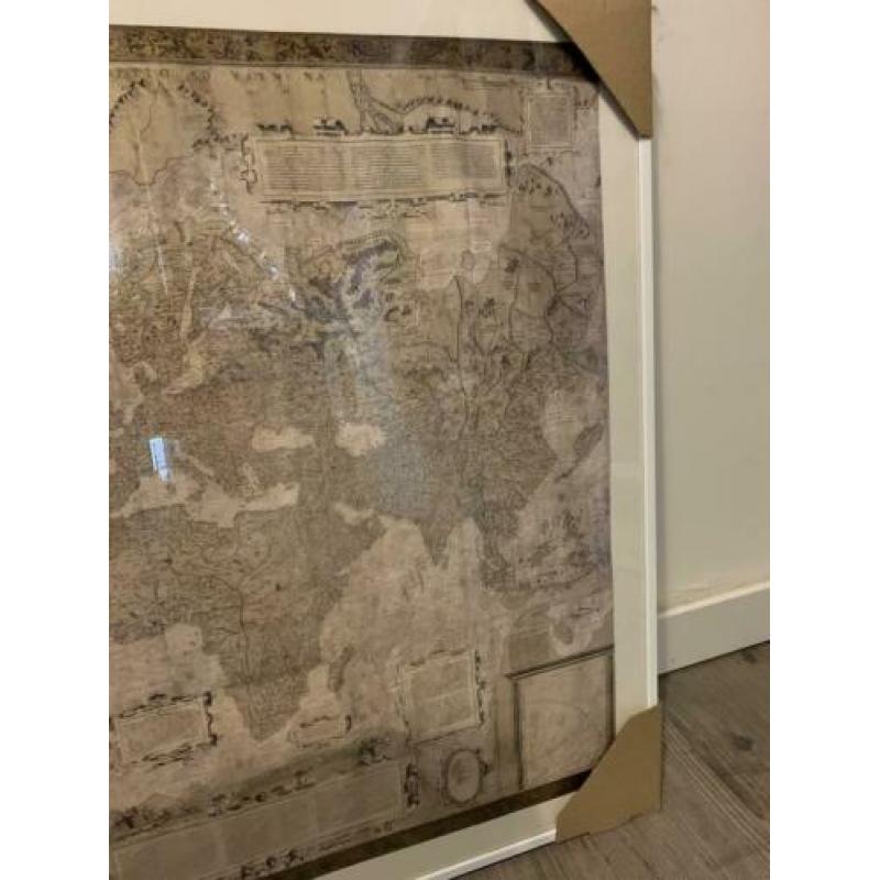Wereldkaart in lijst 81x61,5
