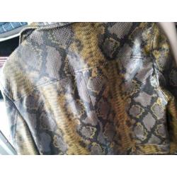 Stoere jack Zara (slangenprint) maat M