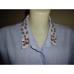 D4A Essentiel Antwerp blouse tuniek pof wijde mouw kraaltjes