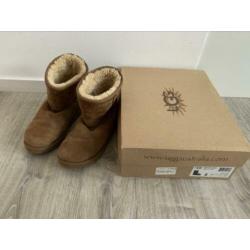 UGG dames laarzen maat 36/37 classic bruin cognac