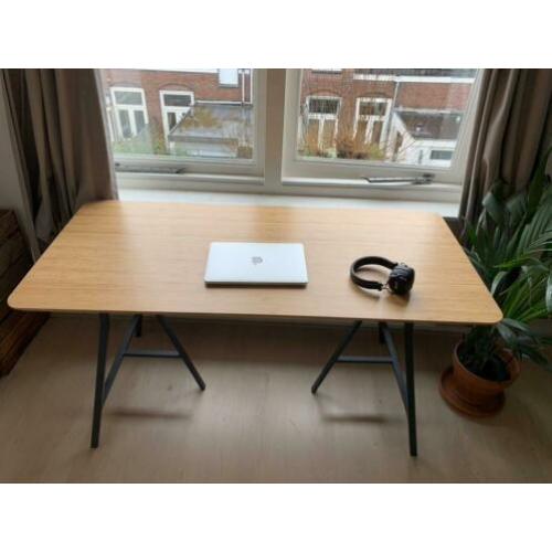 Simpel en minimalistisch bureau