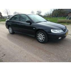 Honda Accord 1.8i LS
