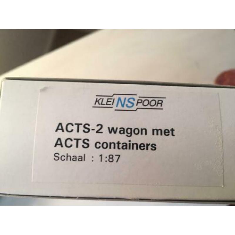 ACTS lok met 2 ACTS wagons