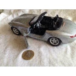 BMW Z8 Zilver, Bburago
