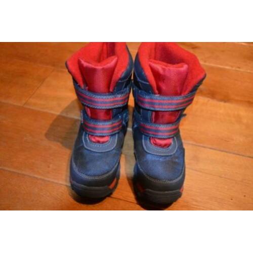 Snowboots van Oshkosh maat 29-30 een