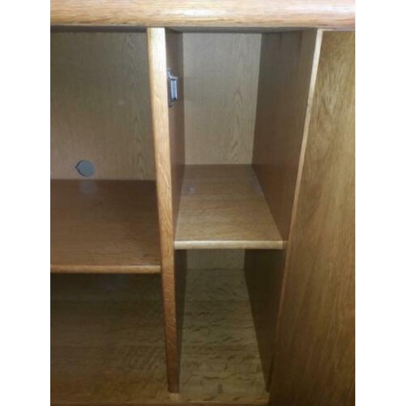 TV-kastje / Dressoir Eiken 《WIE BIED ??》