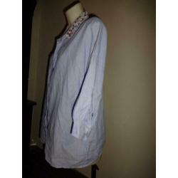 D4A Essentiel Antwerp blouse tuniek pof wijde mouw kraaltjes