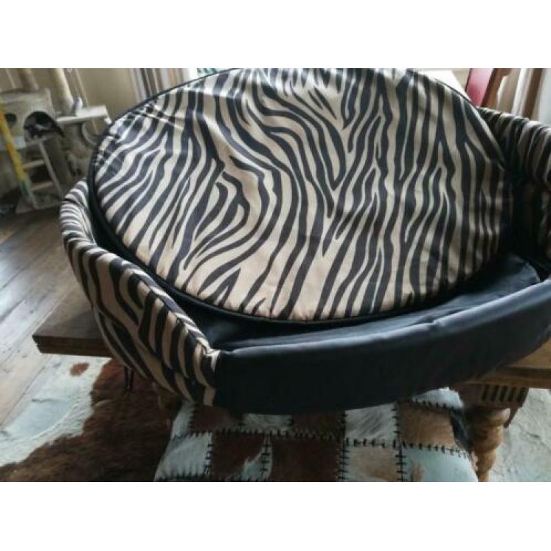 Hondenmand met tijgerprint