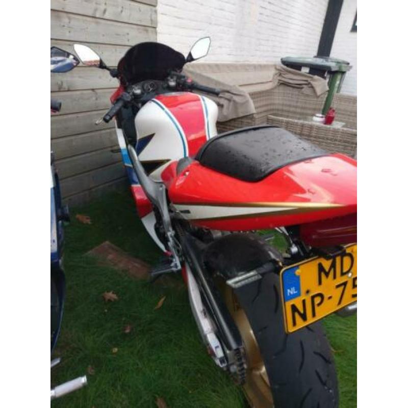 honda cbr f4