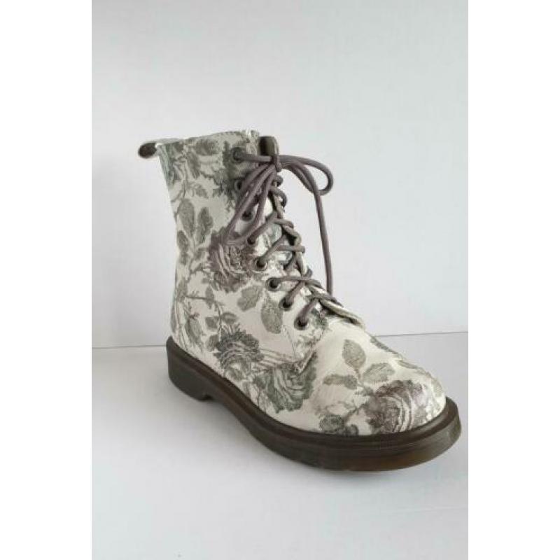 Dr. Martens maat 36