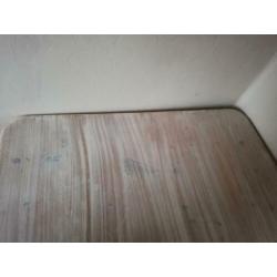 Massief Grenen eettafel 160x90x80. Inclusief 4 stoelen.