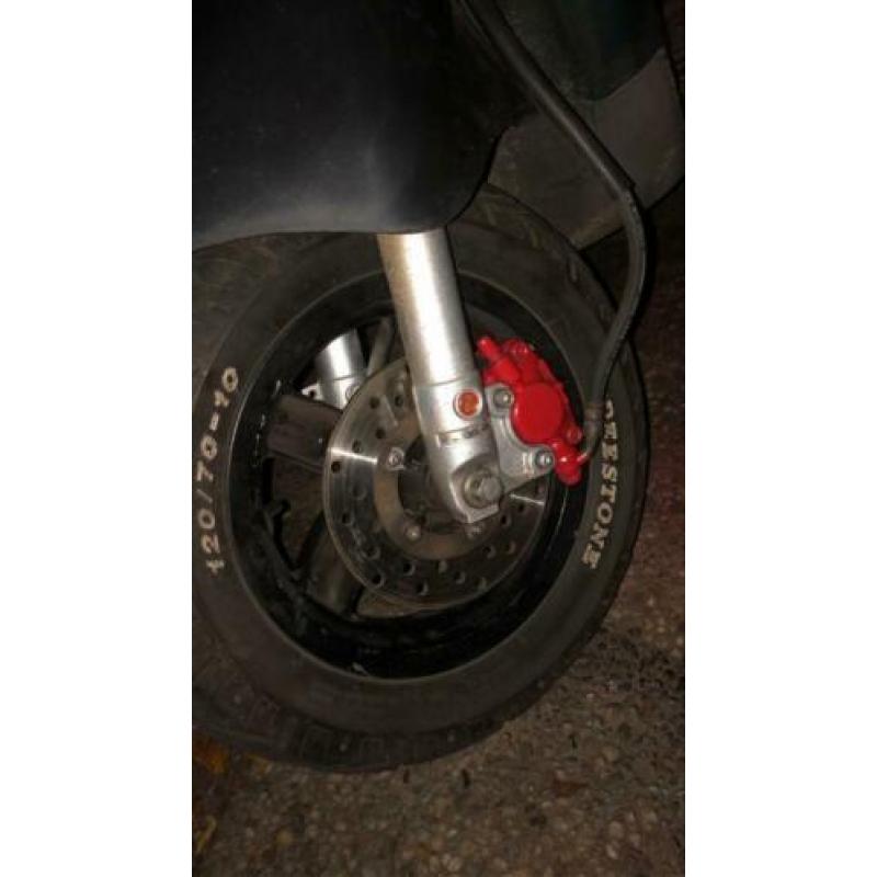 Piaggio Zip in onderdelen