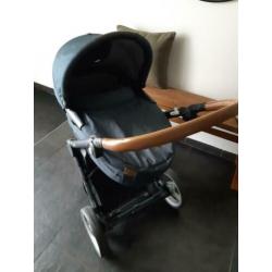 Mutsy Evo Industrial Blue denim met veel accessoires