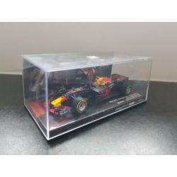 Minichamps RB13 Max Verstappen winner Malaysian GP2017