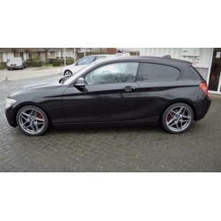 BMW 1-serie 114i 18 inch|Verlaagd|Airco|APK 10/2021|PDC