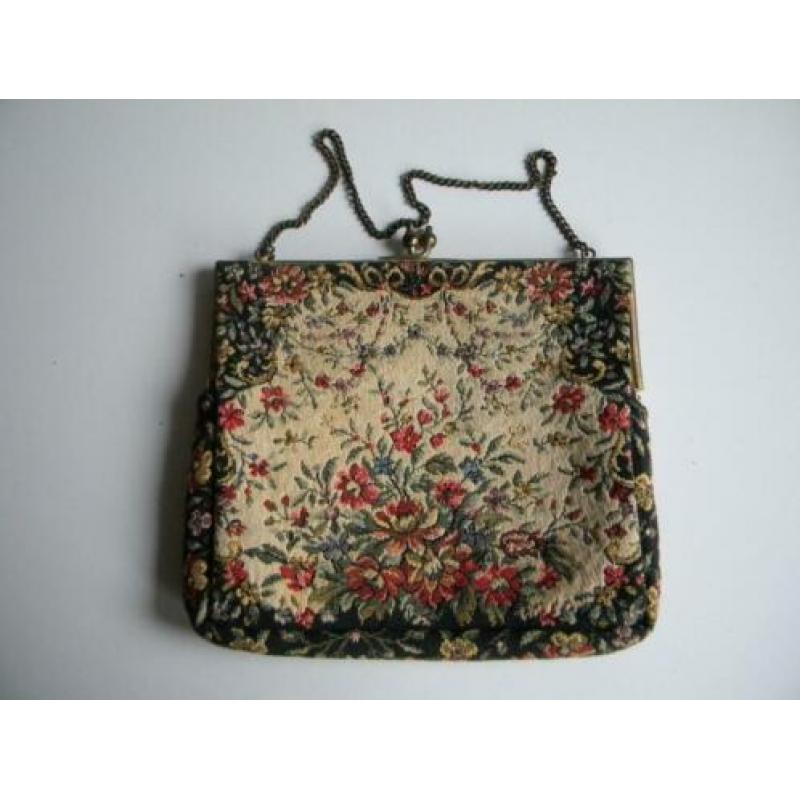 Antiek tasje petit point/gobelin handtasje en make-uptasje