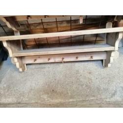 Steigerhouten kapstok / keukenregaal 'halfweg brocante"