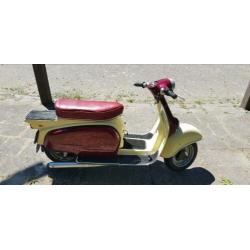 Zundapp roller met snorkenteken