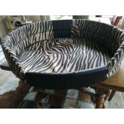 Hondenmand met tijgerprint
