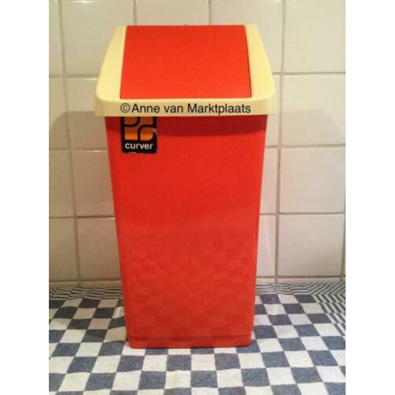 Vintage Curver prullenbak oranje