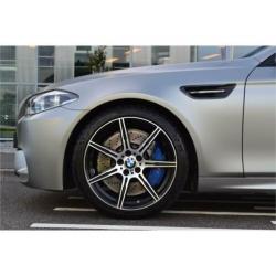 BMW 5 Serie 30 JAHRE 1/300 . | Financial Lease (bj 2015)