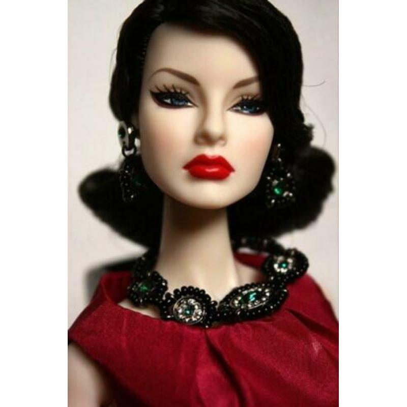 Fashion Royalty Agnes von Weiss Festive Decadence gift NRFB