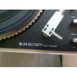 JVC QL-F4 FULLY AUTOMATIC direct drive FG SERVO SUSTEM