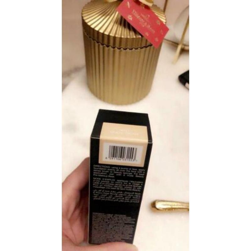 Huda Beauty foundation zgn